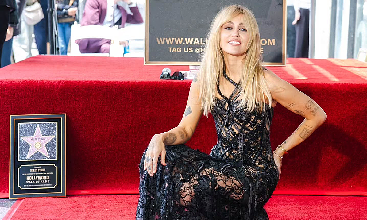 Miley Cyrus rạng rỡ nhận sao trên Đại lộ Danh vọng Hollywood - hình ảnh - new88-app.vip Miley Cyrus rạng rỡ nhận sao trên Đại lộ Danh vọng Hollywood - hình ảnh - new88-app.vip
