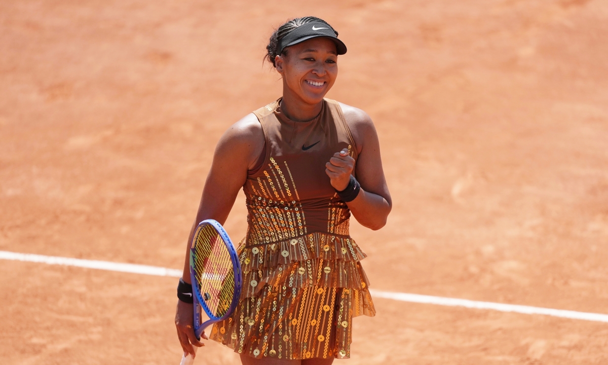 Naomi Osaka lấp lánh trên sân Roland Garros với váy sequin độc đáo - hình ảnh - new88-app.vip Naomi Osaka lấp lánh trên sân Roland Garros với váy sequin độc đáo - hình ảnh - new88-app.vip