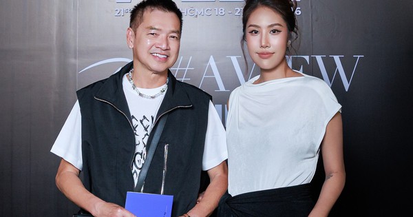 Quang Minh cùng vợ kém tuổi đi sự kiện, tiết lộ cuộc sống hôn nhân: góc nhìn mới cho người chơi Việt - hình ảnh - new88-app.vip