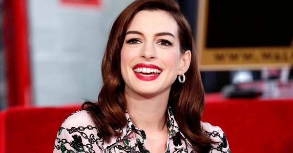 Anne Hathaway hé lộ khả năng trở lại ‘The Devil Wears Prada’ phần 3 - hình ảnh - new88-app.vip Anne Hathaway hé lộ khả năng trở lại ‘The Devil Wears Prada’ phần 3 - hình ảnh - new88-app.vip