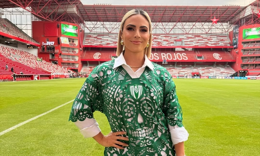 Áo World Cup lấy cảm hứng từ Lễ hội Người chết: Xu hướng cổ vũ độc đáo và cơ hội giải trí cùng NEW88 - hình ảnh - new88-app.vip