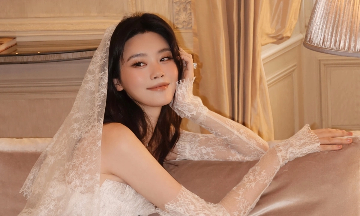Thưởng tân thủ NEW88 – Cập nhật tin sao: Hề Mộng Dao lộng lẫy trong váy cưới Việt - hình ảnh - new88-app.vip