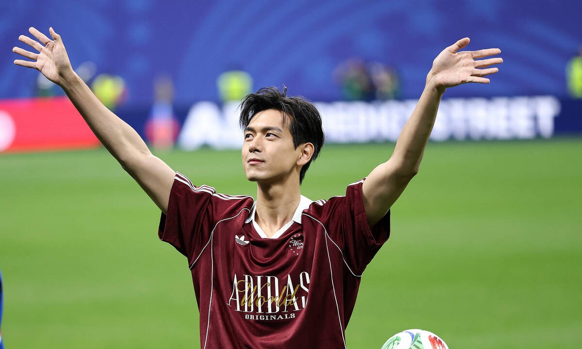 Tài tử Lý Hiện gây sốt trên sân bóng World Cup: góc nhìn mới cho người chơi Việt - hình ảnh - new88-app.vip