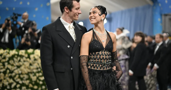Dua Lipa tổ chức đám cưới bí mật với tài tử sắp thủ vai James Bond - hình ảnh - new88-app.vip