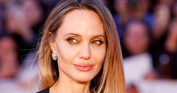 Angelina Jolie kiên quyết bảo vệ quyền riêng tư tài chính giữa tranh chấp với Brad Pitt - hình ảnh - new88-app.vip Angelina Jolie kiên quyết bảo vệ quyền riêng tư tài chính giữa tranh chấp với Brad Pitt - hình ảnh - new88-app.vip