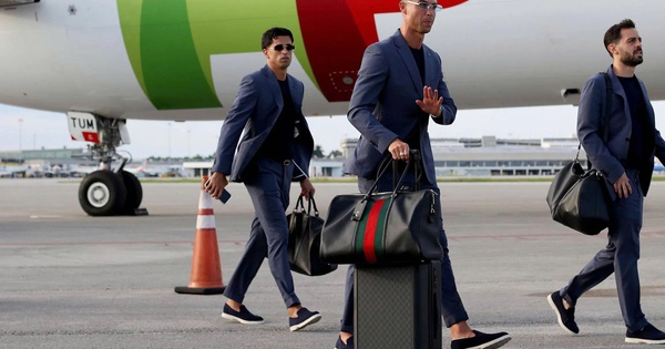 Cristiano Ronaldo bị chấm 0 điểm về thời trang tại World Cup 2026 – Cơ hội để fan cá cược thể thao NEW88 phản biện? - hình ảnh - new88-app.vip