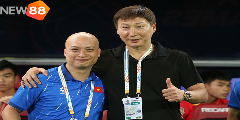 HLV Kim Sang-Sik Và Hành Trình Đầy Cảm Xúc Ở Chung Kết SEA Games 33 - hình ảnh - new88-app.vip